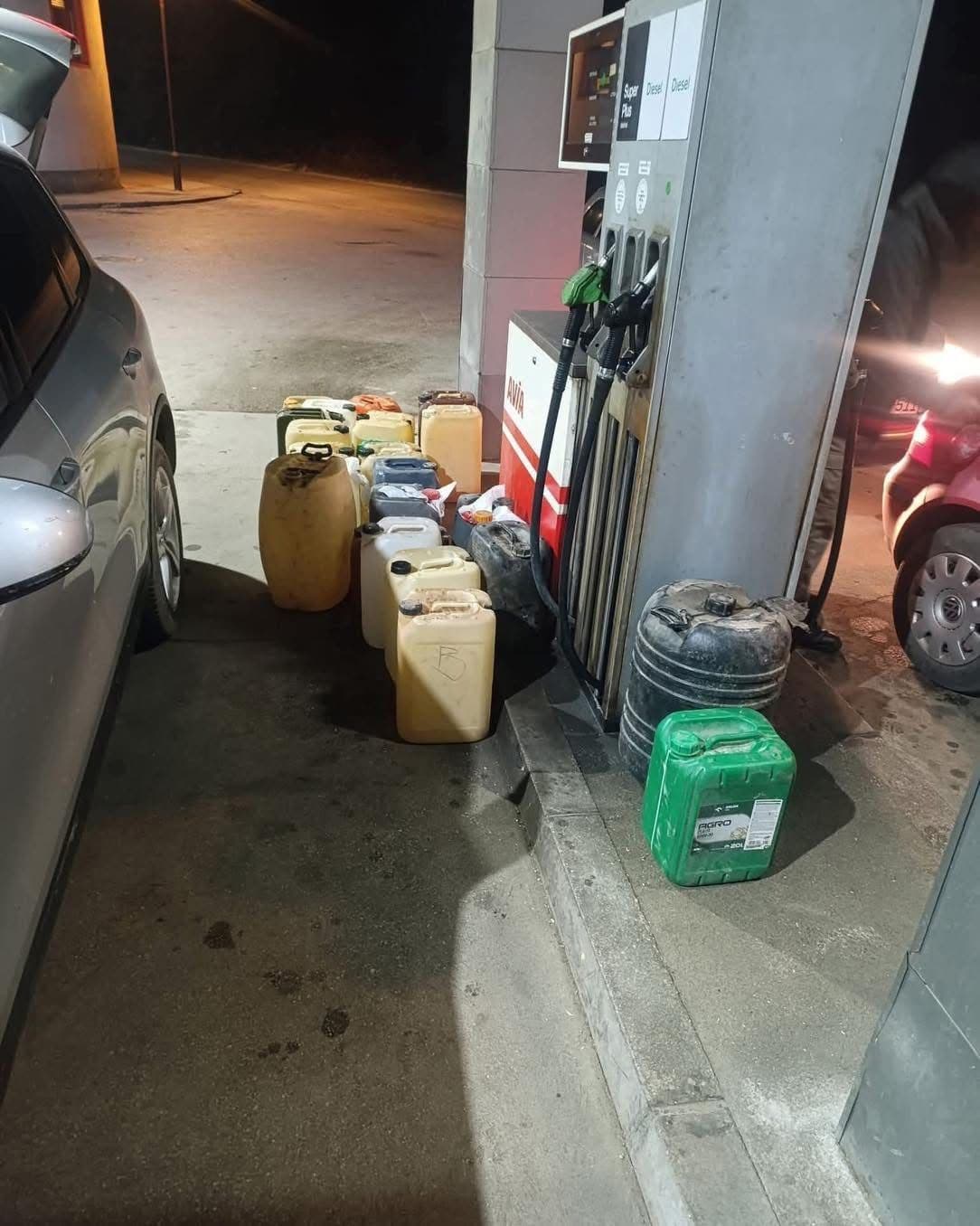 Prvi talas panike na pumpama, građani BiH pune rezervoare