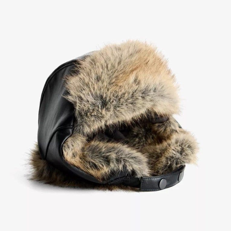 Pilotska kapa od umjetnog krzna, Bershka, 25,99 evra